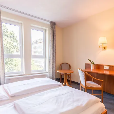 Hotel Sunday Hotel Leipzig Suedvorstadt Formerly Markgraf 3*